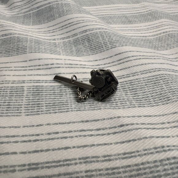 Vintage Tie Tac Tie Pin Tie Tack Silver Tone L#109 Train - Picture 1 of 4